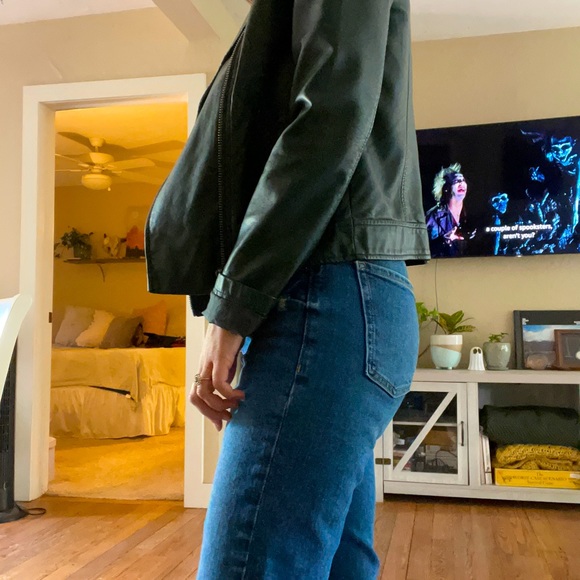 DONATED - Picture 2 of 3